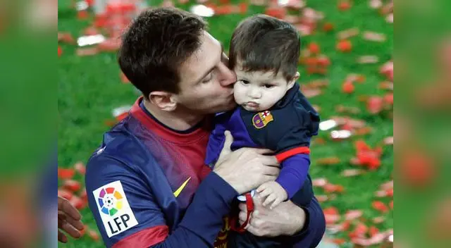 A Messi hay que ponerle un babero cada vez que habla de su hijo Thiago A Messi hay que ponerle un babero cada vez que habla de su hijo Thiago