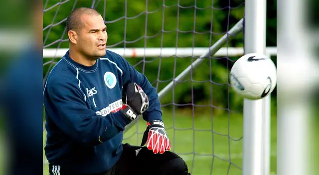 El profesional juegue mal o bien debe ir a descansar a su casa, indicó.