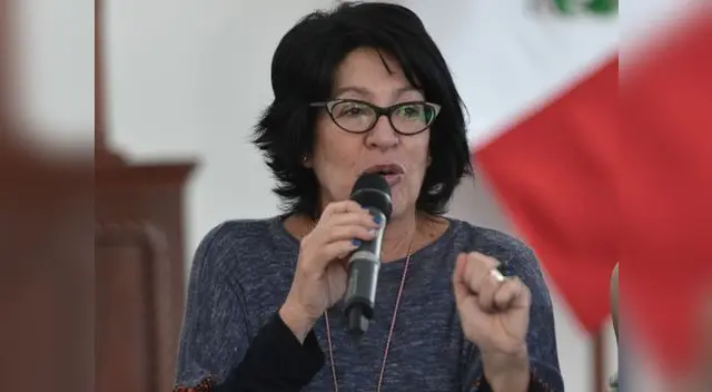 Con Mávila lanza mañana su tercer documental La frontera azul.