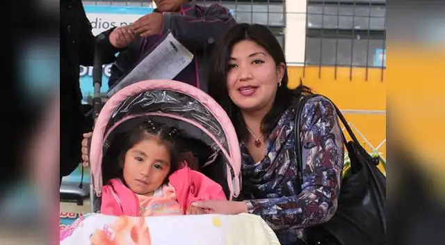 “Niña de cristal” llega mañana  para recibir un tratamiento.