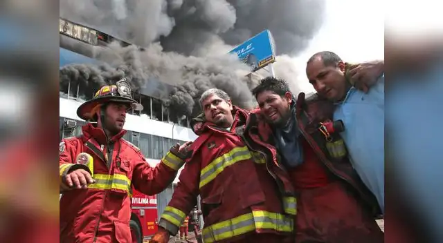 Cibernautas piden más apoyo a los Bomberos Voluntarios