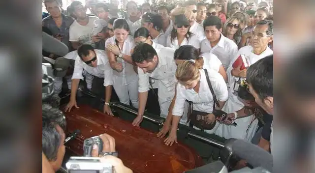 Hijitos de cantante se despidieron de su madre en medio de llantos y empujones. Hijitos de cantante se despidieron de su madre en medio de llantos y empujones.