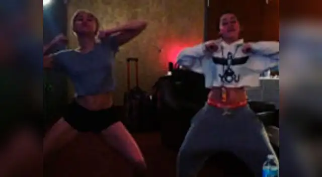 Miley Cyrus y su hermana Noah. Miley Cyrus y su hermana Noah.