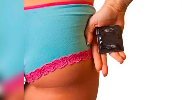 El condón es indispensable. El condón es indispensable.