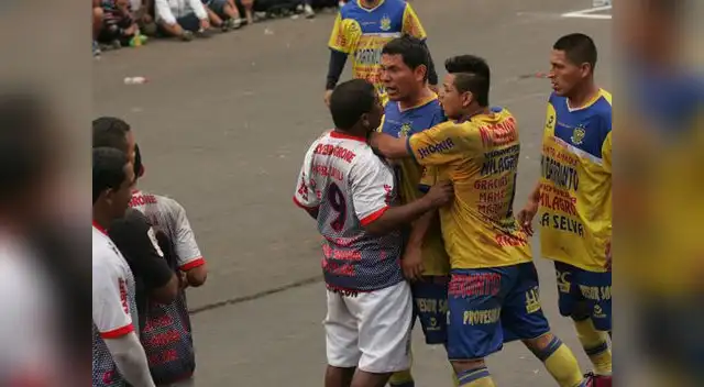 Mi Barrunto y El Porvenir inician peleas. 