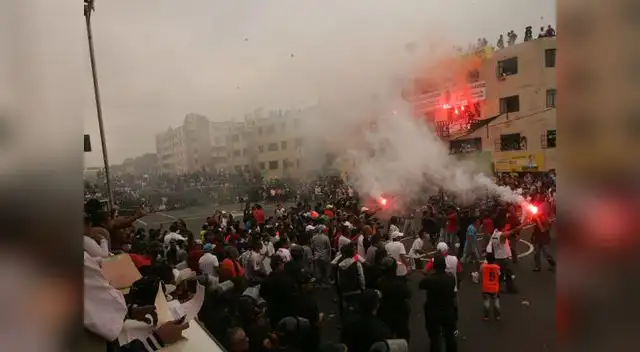 Policía evita violencia. 