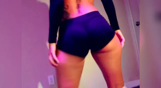 Madre golpea a su hija por accidente mientras bailaba twerking