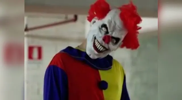 Payaso sigue poniendo los pelos de punta a las personas. Payaso sigue poniendo los pelos de punta a las personas.