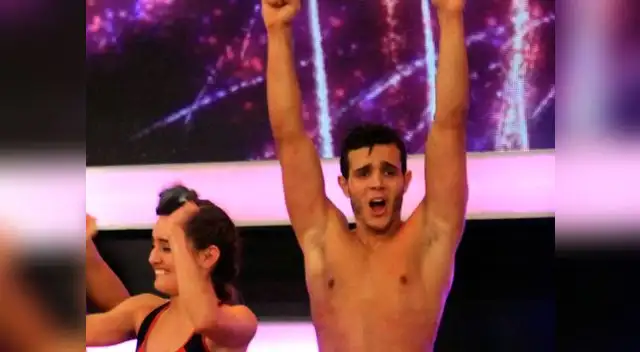 Mario celebra triunfo. 