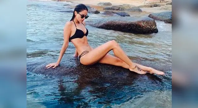 Eiza González calienta el Instagram son sexys fotos en bikini.