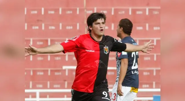 Pronto su esposa lo hará papá por primera vez, será una nena, y dice que será linda como la mamá. Pronto su esposa lo hará papá por primera vez, será una nena, y dice que será linda como la mamá.