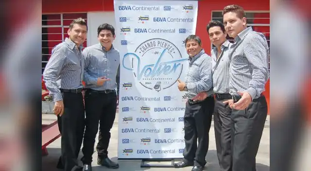 Con los hermanos Yaipén.