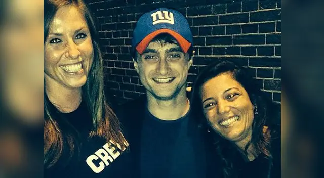 El popular Harry Potter posó muy orondo en polémico lugar.