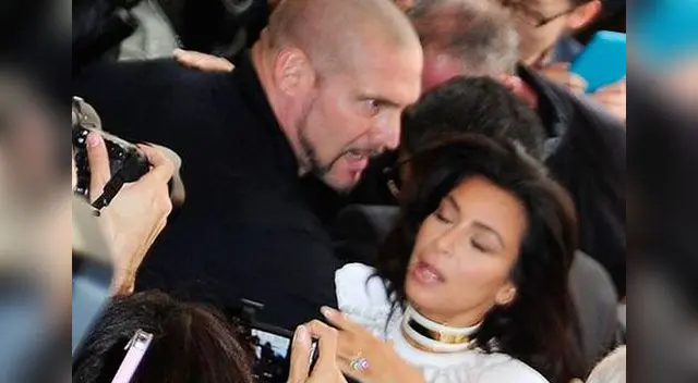 Kim Kardashian se convirtió en otra víctima de Vitalii Sediuk. Kim Kardashian se convirtió en otra víctima de Vitalii Sediuk.