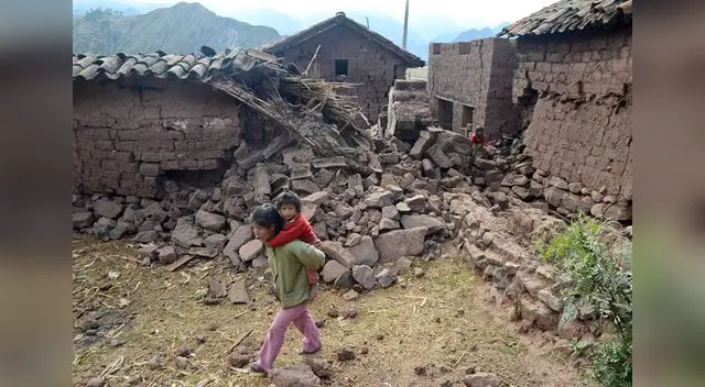 Todo está en escombros y anuncian que reconstruirán el pueblo.