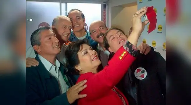 Alberto Sánchez Aizcorbe, Guillermo Arteta, Alex Gonzales, Moisés Mieses, Felipe Castillo y Nora Bonífaz.