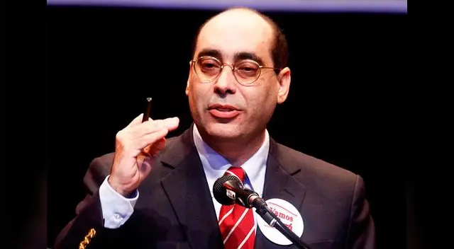 Fernán Altuve postula al sillón municipal por Vamos Perú. No ganará pero está en la lucha por conseguir popularidad. Fernán Altuve postula al sillón municipal por Vamos Perú. No ganará pero está en la lucha por conseguir popularidad.