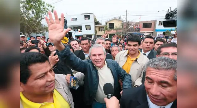 Será burgomaestre por tercera vez, después de un receso de cuatro años. Será burgomaestre por tercera vez, después de un receso de cuatro años.