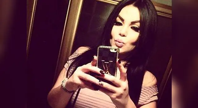 Hija de capo Mexicano causa furor en Facebook y YouTube con sensuales fotos Hija de capo Mexicano causa furor en Facebook y YouTube con sensuales fotos