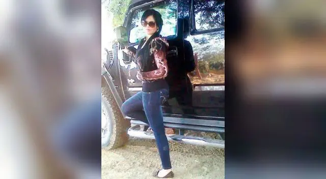 Hija de capo Mexicano causa furor en Facebook y YouTube con sensuales fotos Hija de capo Mexicano causa furor en Facebook y YouTube con sensuales fotos