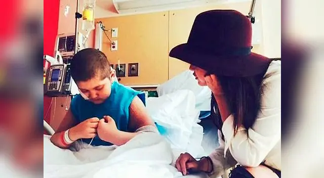 Selena Gómez llevó alegría a los pequeños pacientes del Hospital de Niños de Los Ángeles Selena Gómez llevó alegría a los pequeños pacientes del Hospital de Niños de Los Ángeles