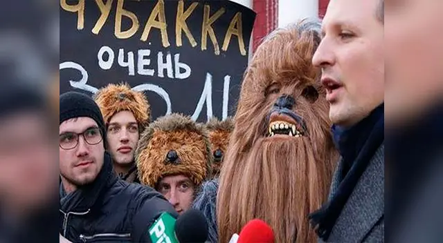 Darth Vader, Chewbacca y Yoda se lanzan como candidatos al Congreso de Ucrania Darth Vader, Chewbacca y Yoda se lanzan como candidatos al Congreso de Ucrania