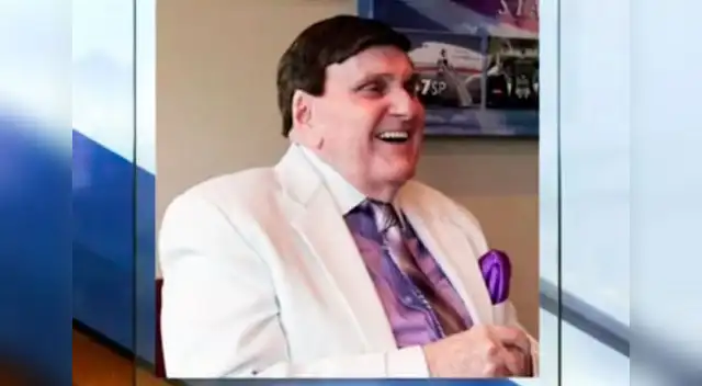 Exmiembros de una iglesia evangélica de Cuyahoga Hills lo acusan. 