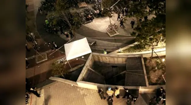 Un grupo de 25 jóvenes cayeron a un abismo de 20 metros.