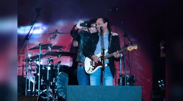 Noche emotiva para el querido cantante. Noche emotiva para el querido cantante.