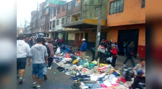 Comerciantes no quieren dejar la zona.