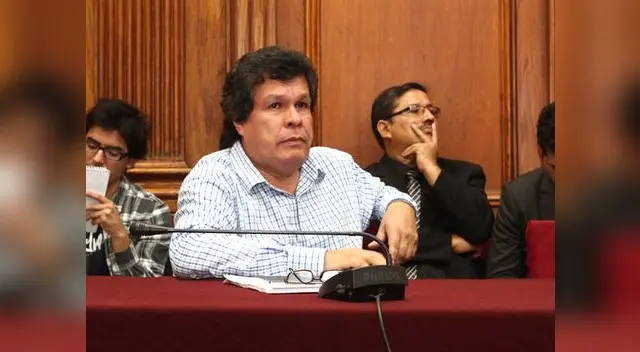 Congresista afirmó que tiene que investigarse el crimen de Ezequiel Nolasco.