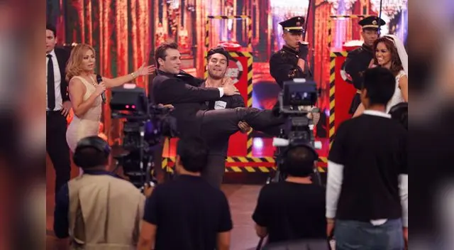 Su historia de amor se sellará con boda y unos lindos herederos. Su historia de amor se sellará con boda y unos lindos herederos.