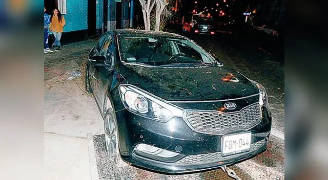 Asaltó a varios peatones y cómplices lo abandonaron. Robaban con granada.