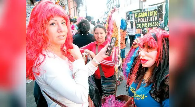 Coloridos y simpáticos difraces para halloween salen como pan caliente en Mercado Central