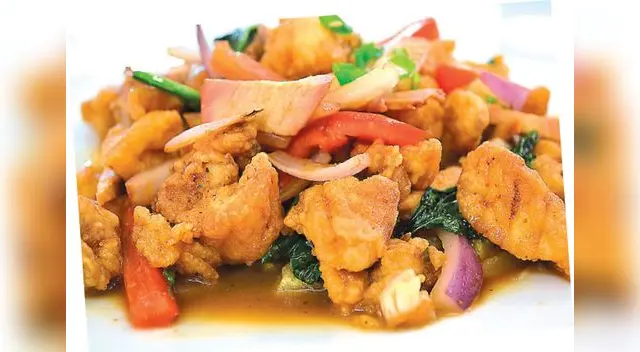 El secreto del chef: condimenta el pescado dos horas antes de su cocción. 