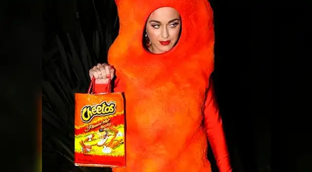 Katy Perry y su curioso disfraz de 'cheeto' por Halloween