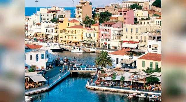 Grecia tiene grandes ciudades en historia.