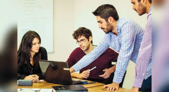 Destina el dinero de un ingreso extra para ahorrar en el capital. 