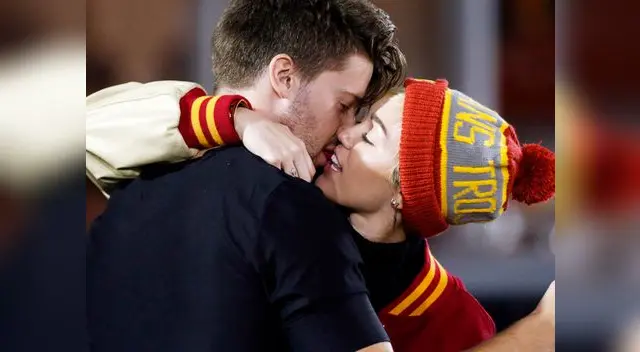 La cantante y Patrick Schwarzenegger aún no formalizan su relación ante la prensa.