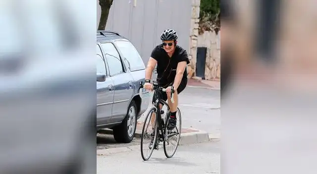 Bono de U2 iba a bordo de su bicicleta cuando sufrió el aparatoso accidente que le costó múltiples fracturas.