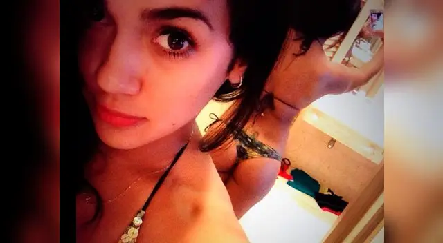 Vania Bludau contesta con belfies. Vania Bludau contesta con belfies.