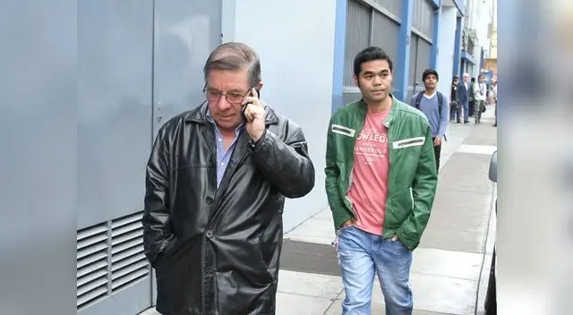 Efraín Aguilar, producto de la serie, y Paolo Goya, quien interpreta a Hiro.