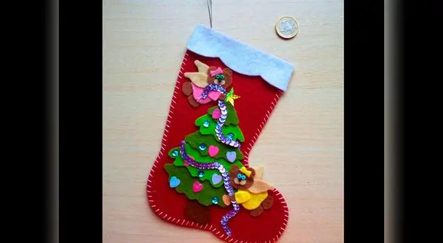 Colócalas en la escalera, puerta o entradas de tu casa. Colócalas en la escalera, puerta o entradas de tu casa.