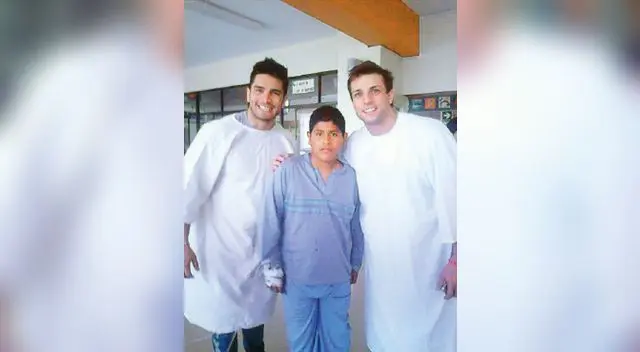 También lo apoyan artistas. También lo apoyan artistas.