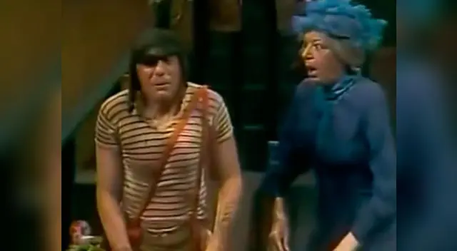 Otro recordado capítulo de la famosa serie de Chespirito es cuando evita bañarse.