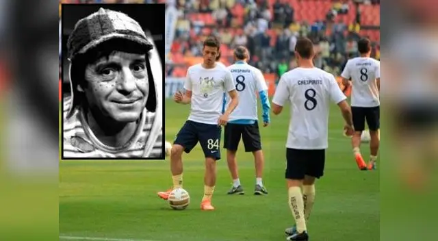 Chespirito recibió homenaje del 'América' y 'Los Pumas' con camisetas especiales y minuto de silencio en el estadio Azteca Chespirito recibió homenaje del 'América' y 'Los Pumas' con camisetas especiales y minuto de silencio en el estadio Azteca