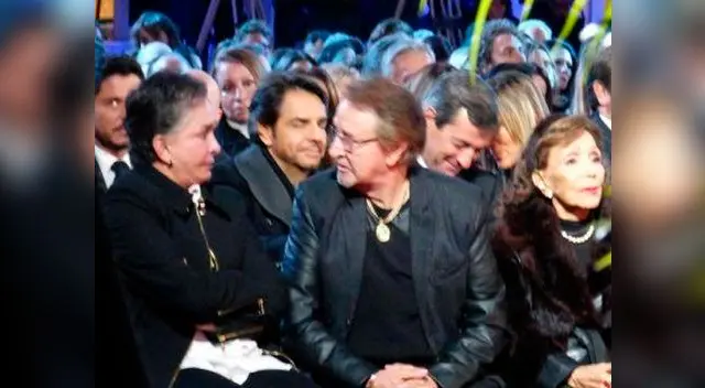 'Kiko' asistió a misa de Roberto Gómez Bolaños, 'Chespirito'.