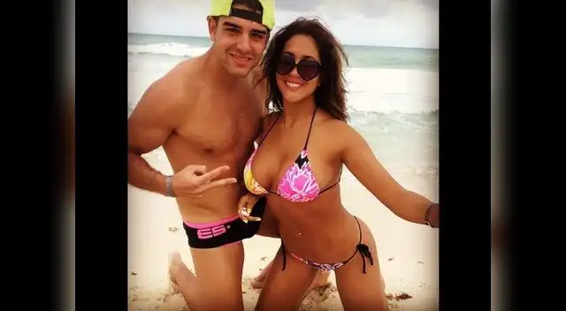 Melissa Paredes sí se hace esperar.