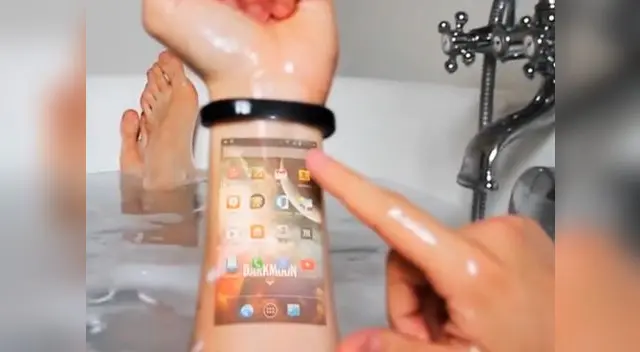 Esta pulsera promete convertir tu brazo en una tablet. Esta pulsera promete convertir tu brazo en una tablet.