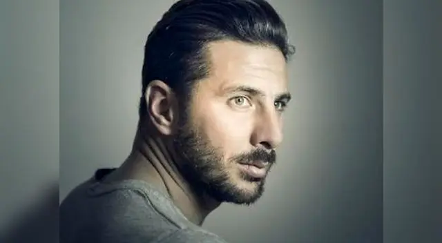 Claudio Pizarro en fotos para la revista Cosas.